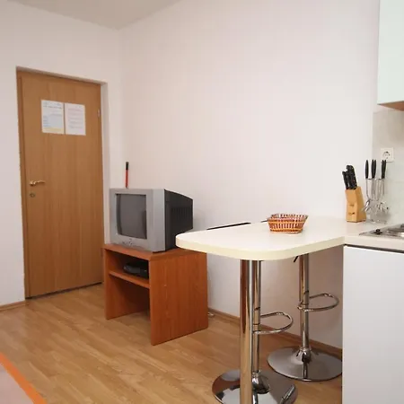 6696a Makarska
